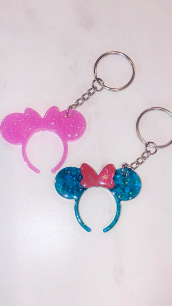 Minnie Glitter Keychain - Glitter keychain Moana inspired - Sleeping Beauty inspired keychain Free shipping glitter keychain tassel